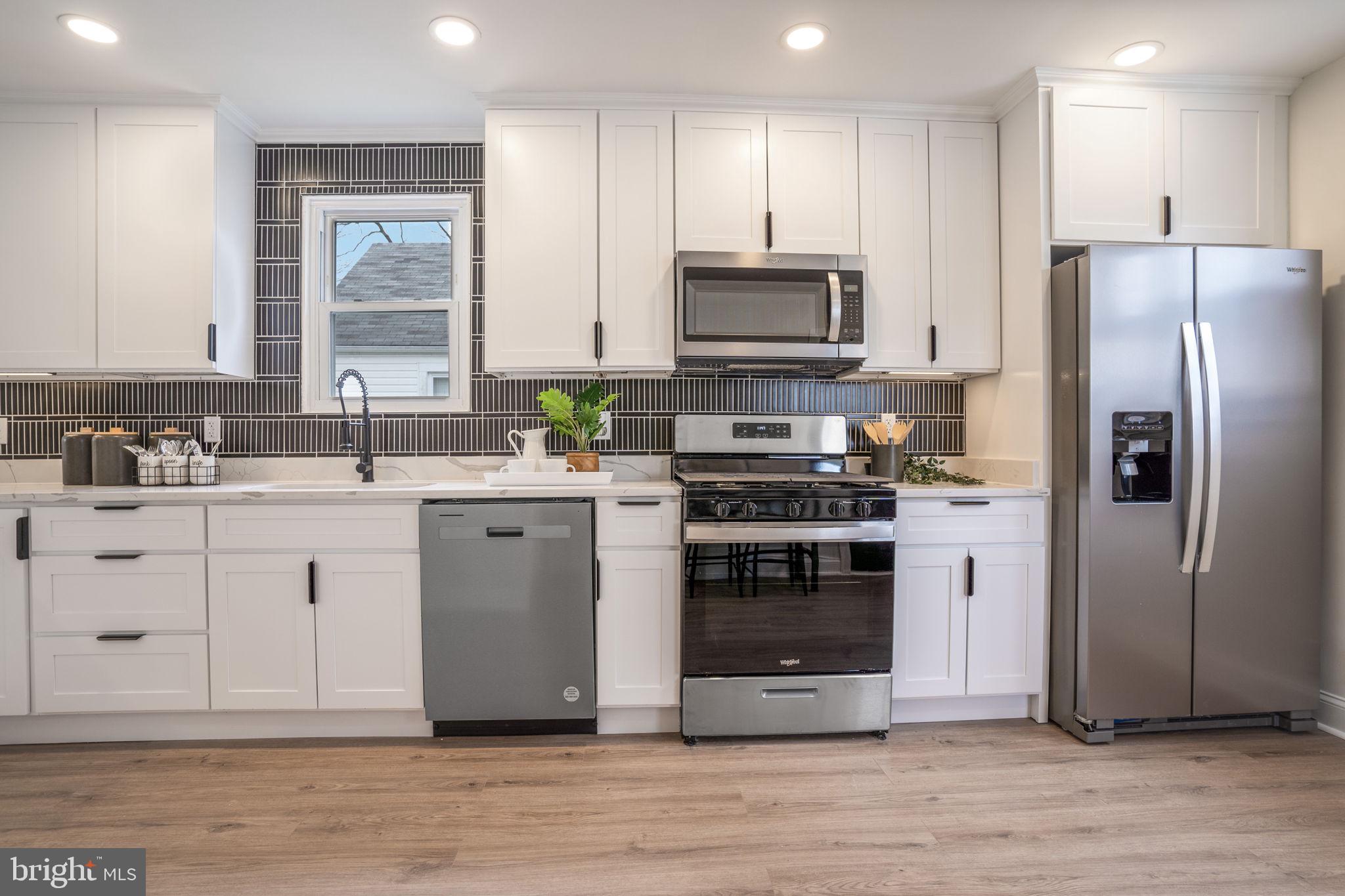 511 Riverside Road Essex, MD 21221 - Photo 12 of 40
