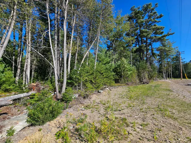 $279,000 | 576 Us Highway, Hancock, ME 04640