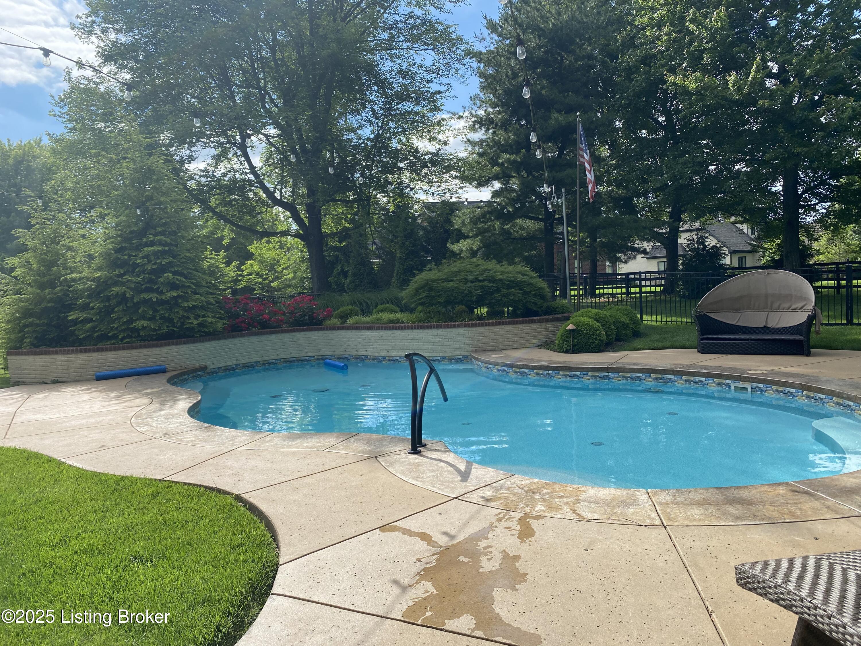 4903 Spring Farm Road Prospect, KY 40059 - Photo 10 of 68 7D32D687-C7AF-4A5A-A439-518AB595AB76