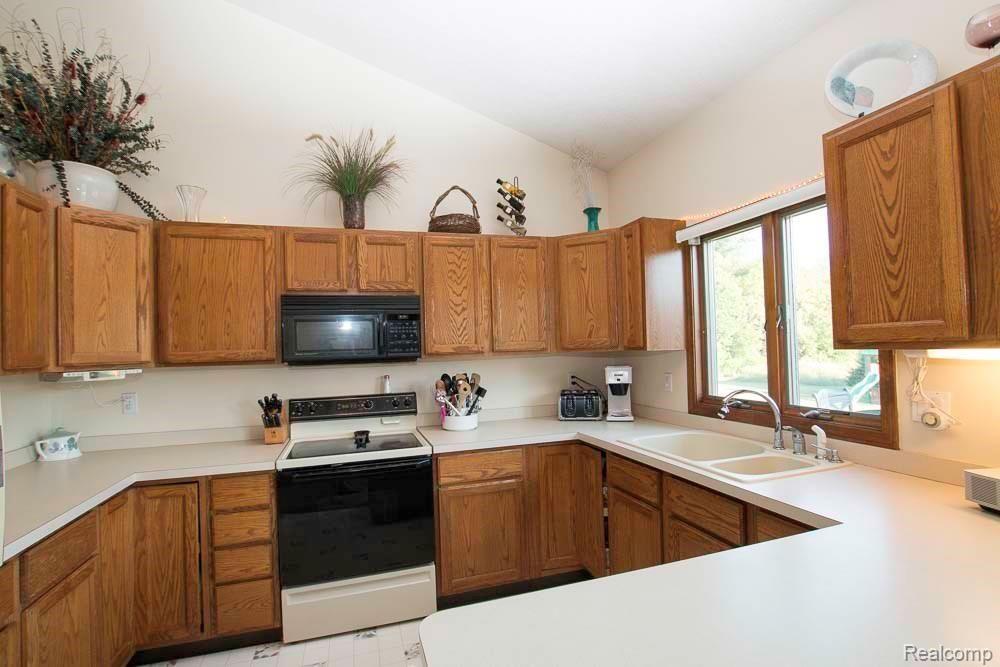 4639 West Bath Road Perry, MI 48872 - Photo 34 of 49 2016 08 30_7737.jpg