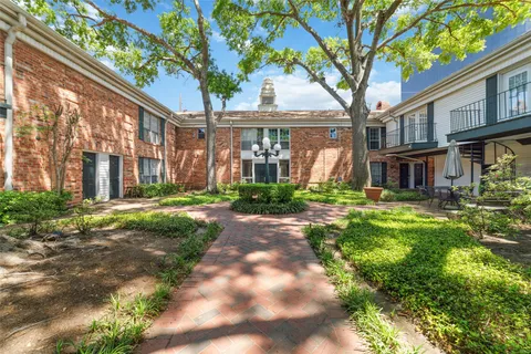 $130,000 | 3400 Timmons Lane, Unit 68, Houston, TX 77027
