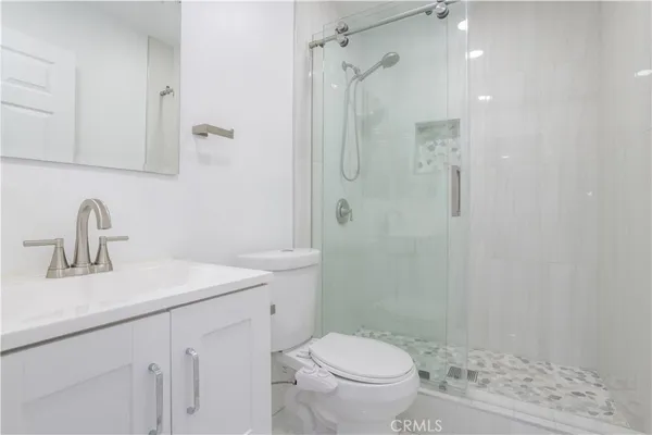 $619,999 | 18347 Saticoy Street, Unit 35, Reseda, CA 91335