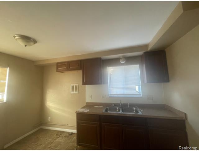 480 Alter Road Detroit, MI 48215 - Photo 7 of 9