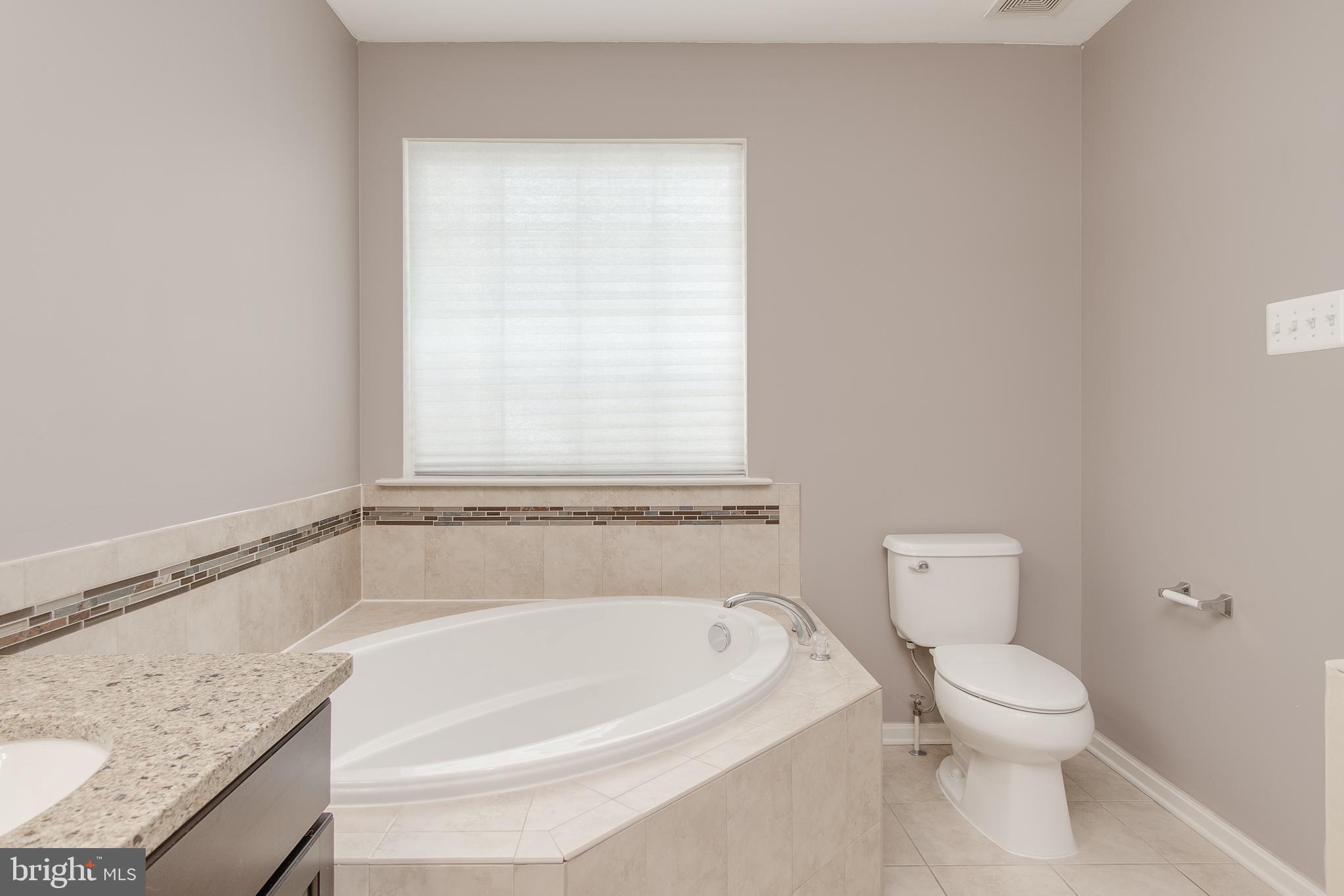 13016 Yellow Jacket Road Hagerstown, MD 21740 - Photo 32 of 42 Primary Bath