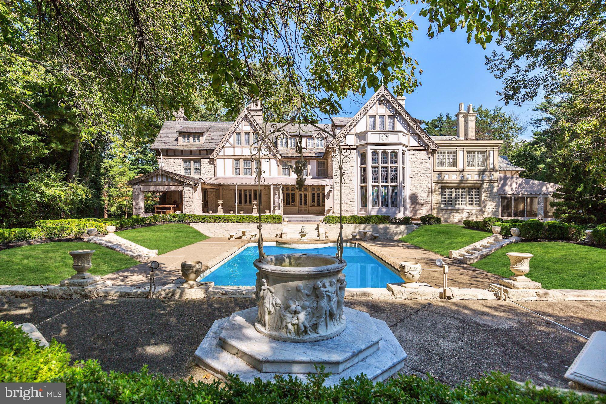 9 Chevy Chase Circle Chevy Chase, MD 20815 - Photo 14 of 14 Original White Marble Drinking Well