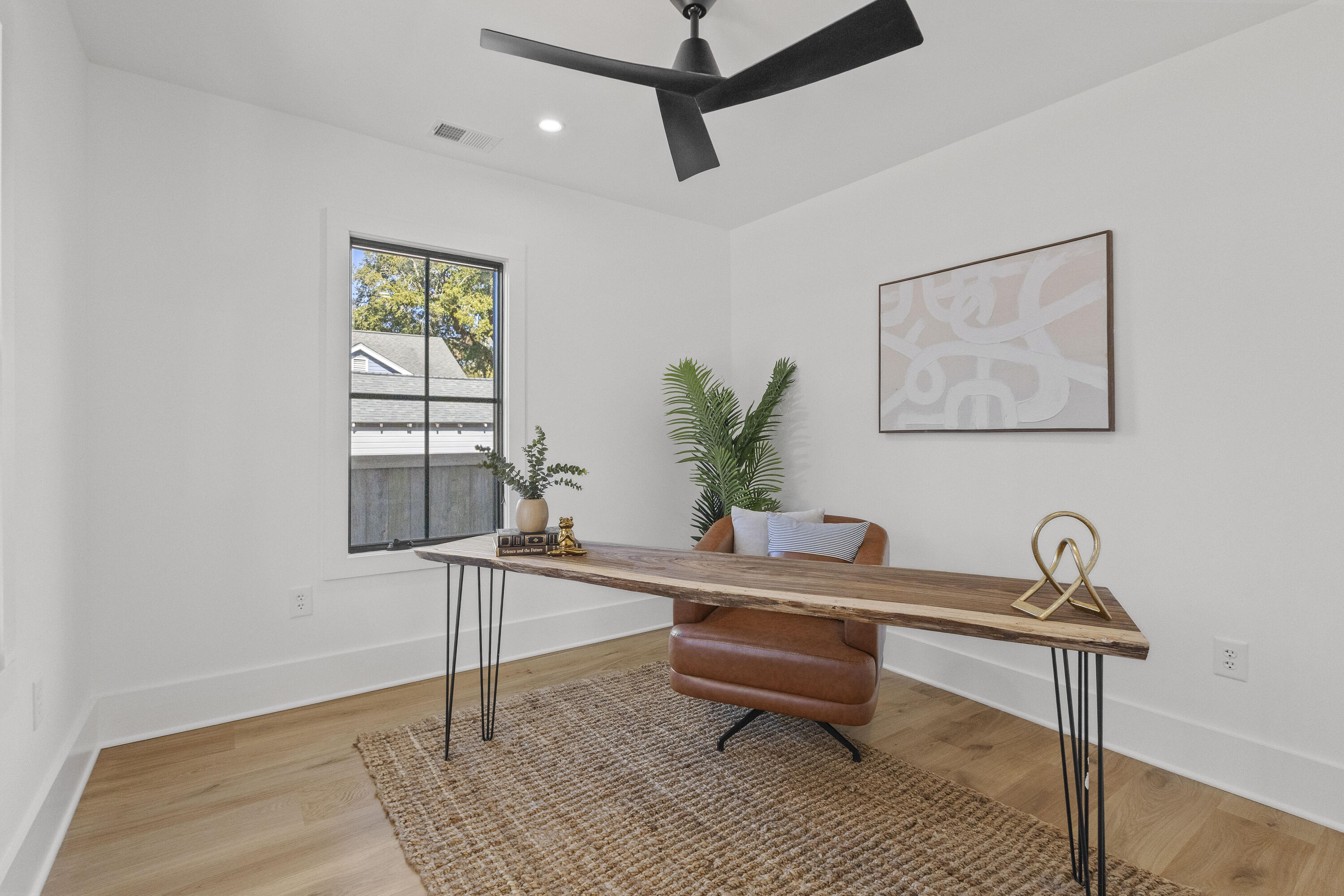 10 Magnolia Avenue Charleston, SC 29403 - Photo 18 of 46 10MagnoliaAve-CasaVerdeMediaLLC17