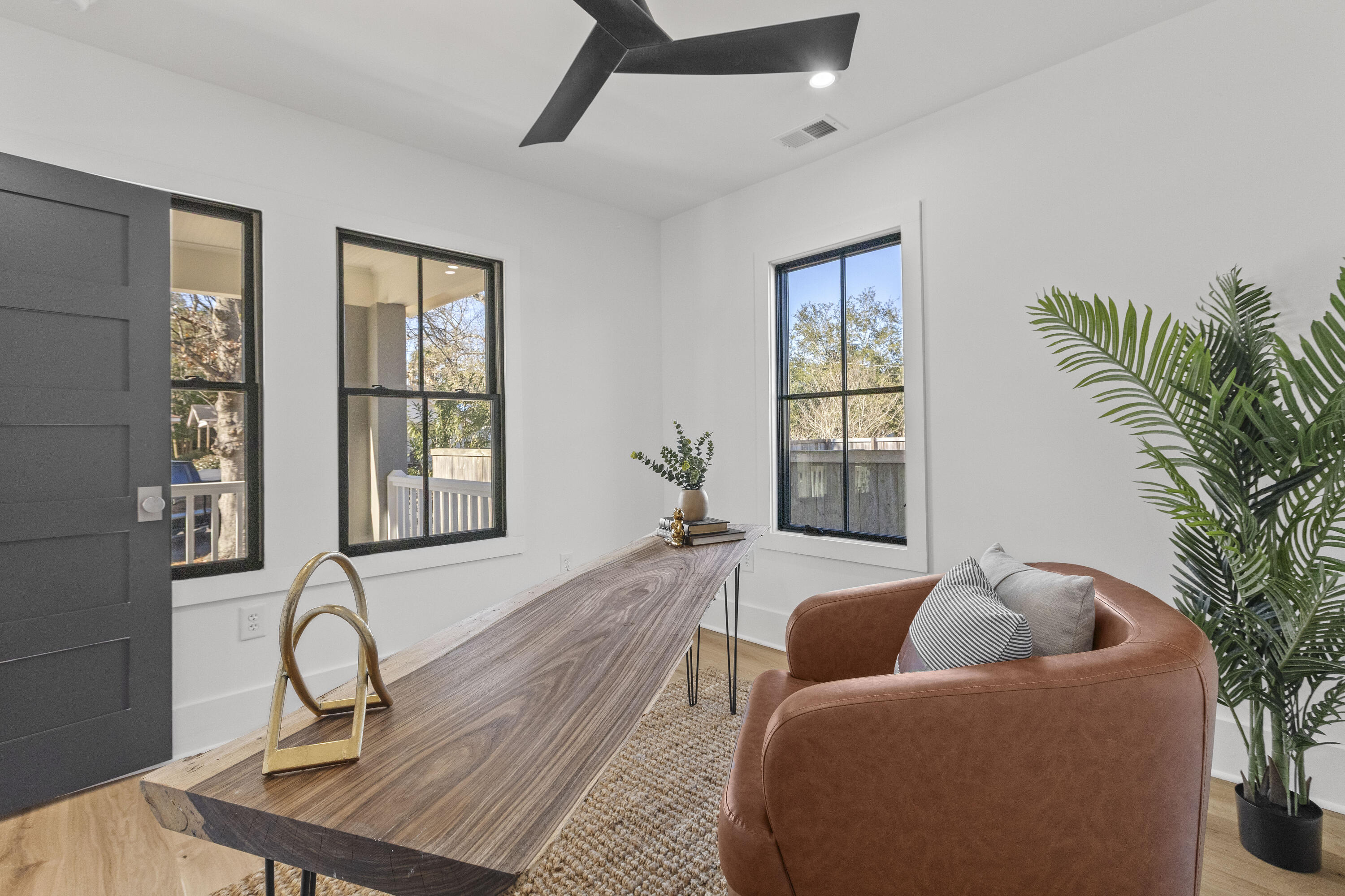 10 Magnolia Avenue Charleston, SC 29403 - Photo 19 of 46 10MagnoliaAve-CasaVerdeMediaLLC18