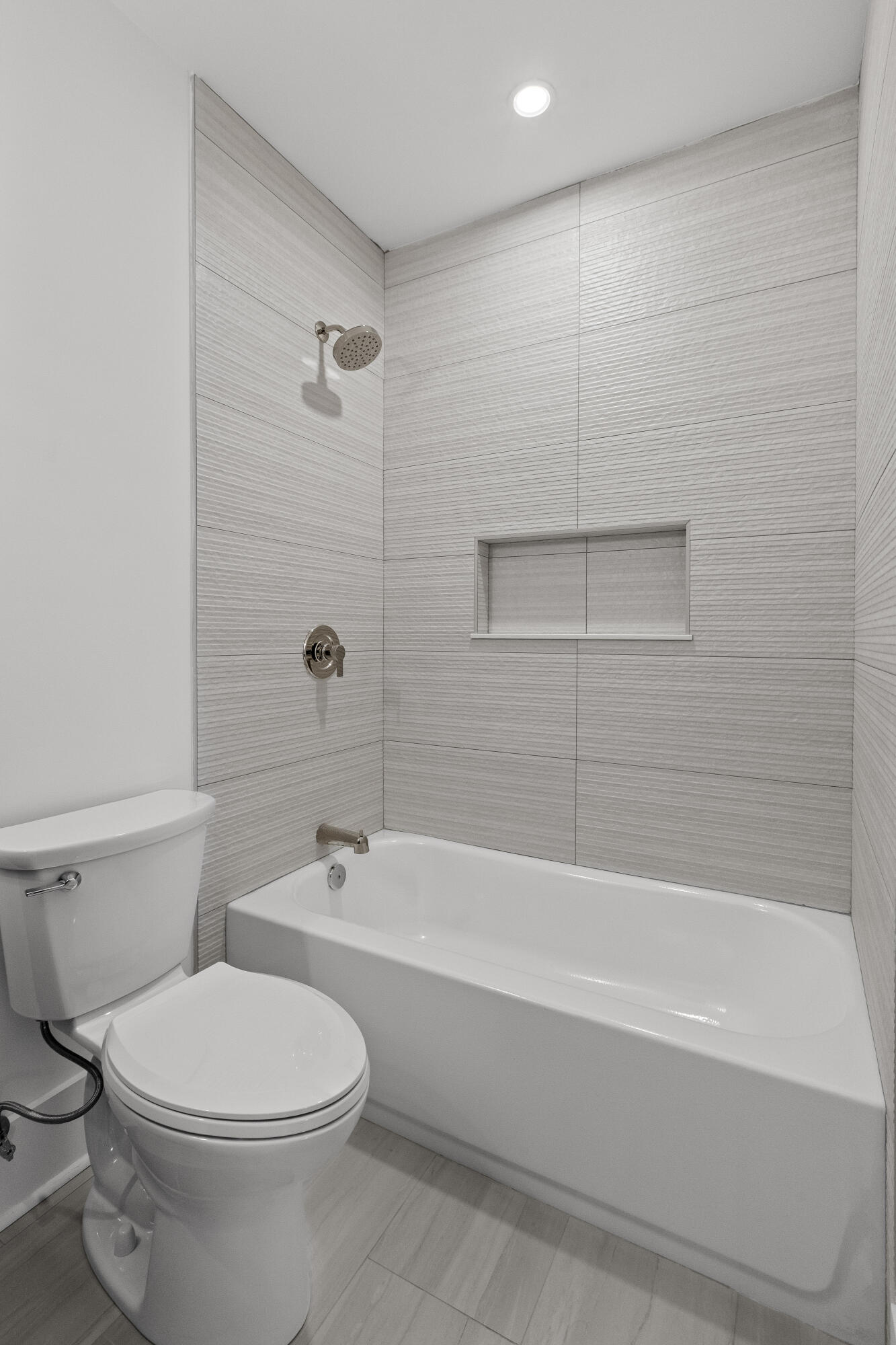 10 Magnolia Avenue Charleston, SC 29403 - Photo 27 of 46 10MagnoliaAve-CasaVerdeMediaLLC26