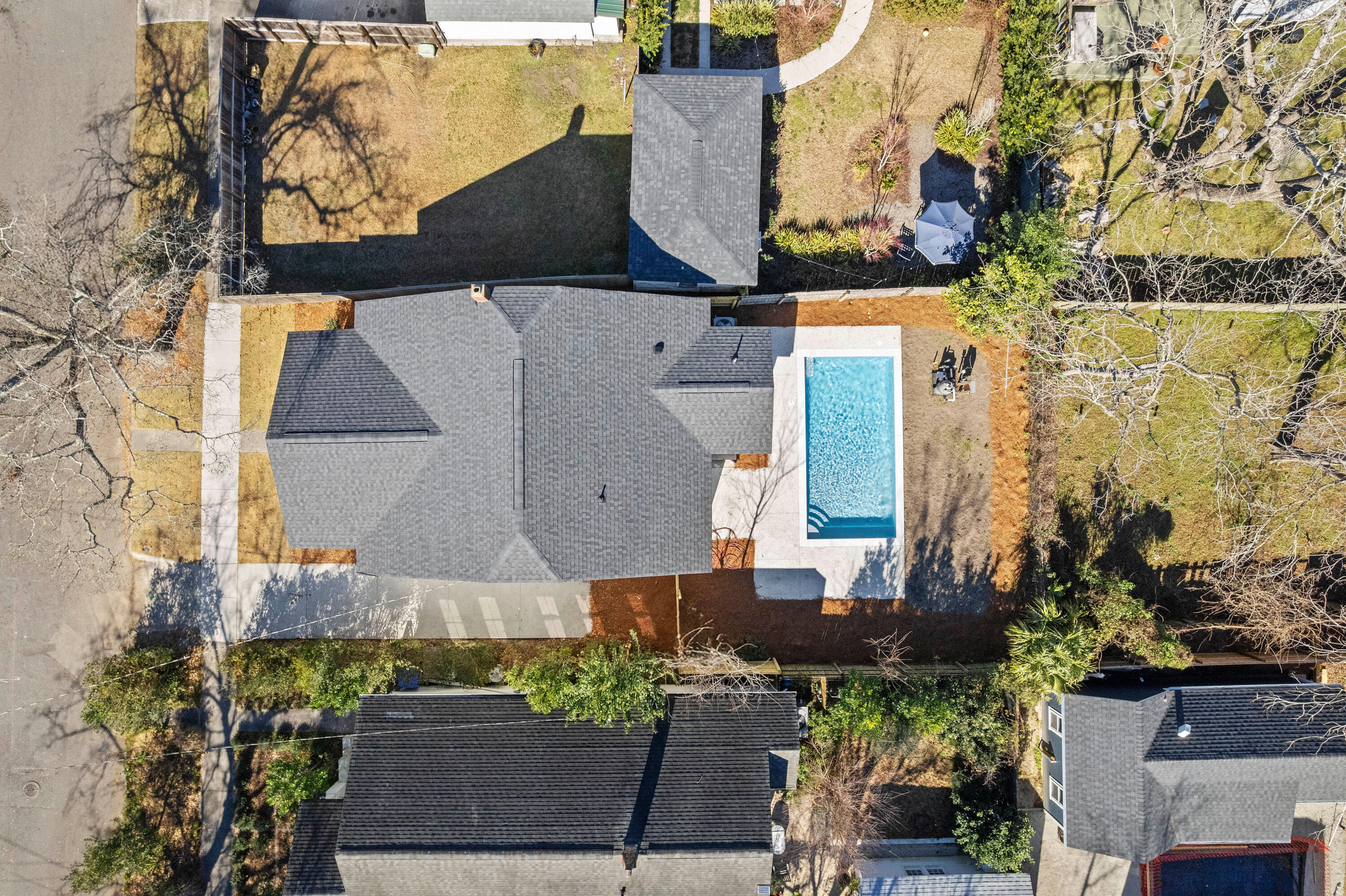 10 Magnolia Avenue Charleston, SC 29403 - Photo 3 of 46 10MagnoliaAve-CasaVerdeMediaLLC46