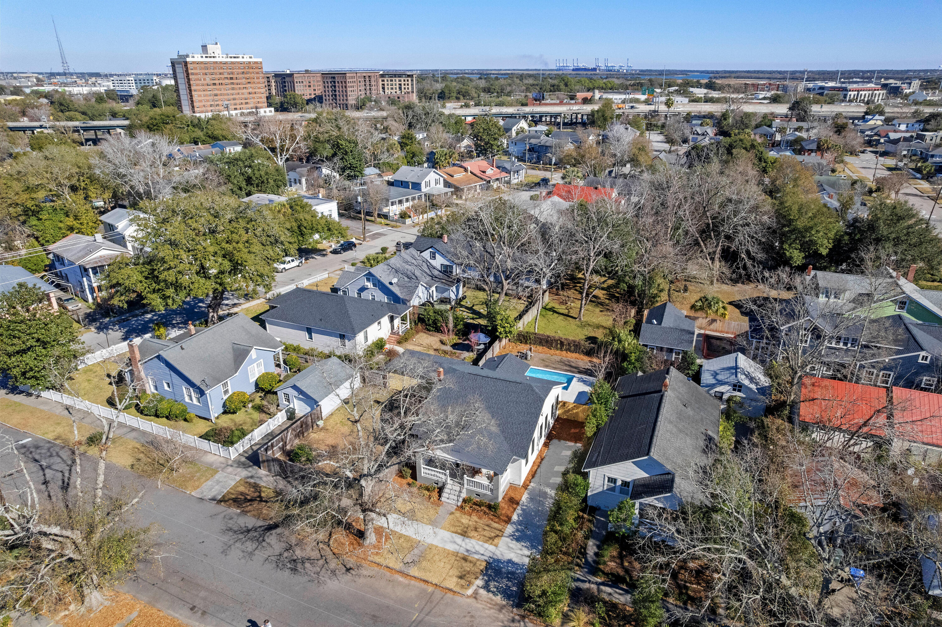 10 Magnolia Avenue Charleston, SC 29403 - Photo 36 of 46 10MagnoliaAve-CasaVerdeMediaLLC3