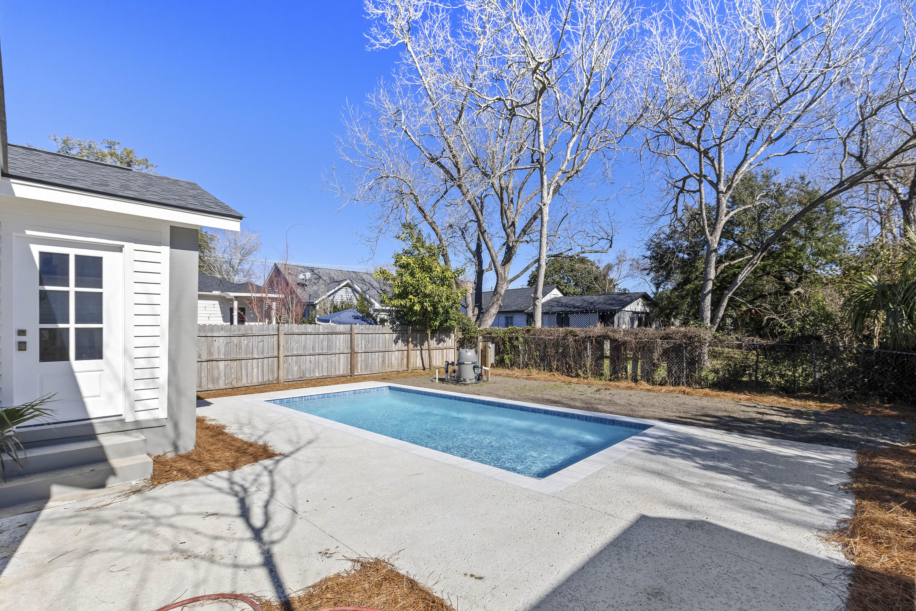 10 Magnolia Avenue Charleston, SC 29403 - Photo 39 of 46 10MagnoliaAve-CasaVerdeMediaLLC34