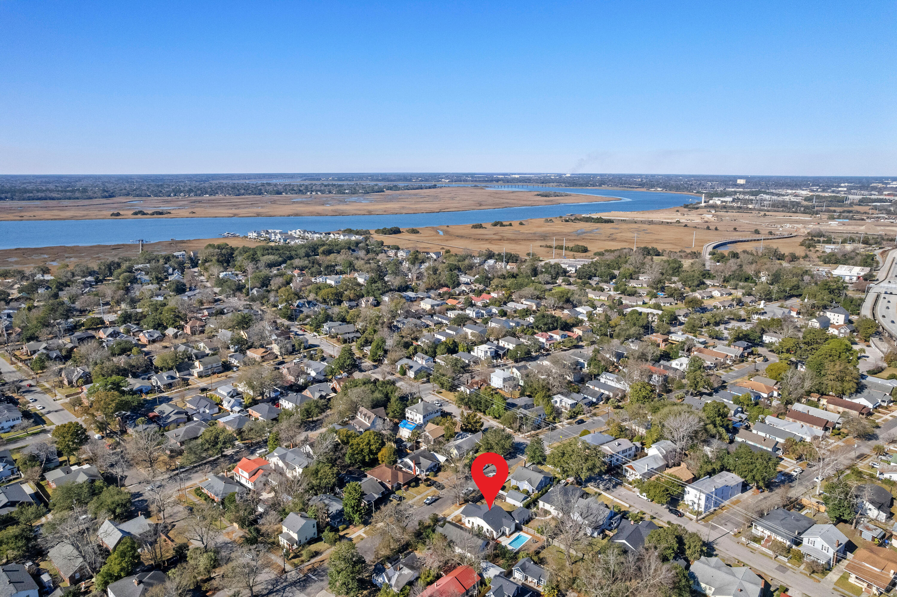 10 Magnolia Avenue Charleston, SC 29403 - Photo 40 of 46 10MagnoliaAve-CasaVerdeMediaLLC44