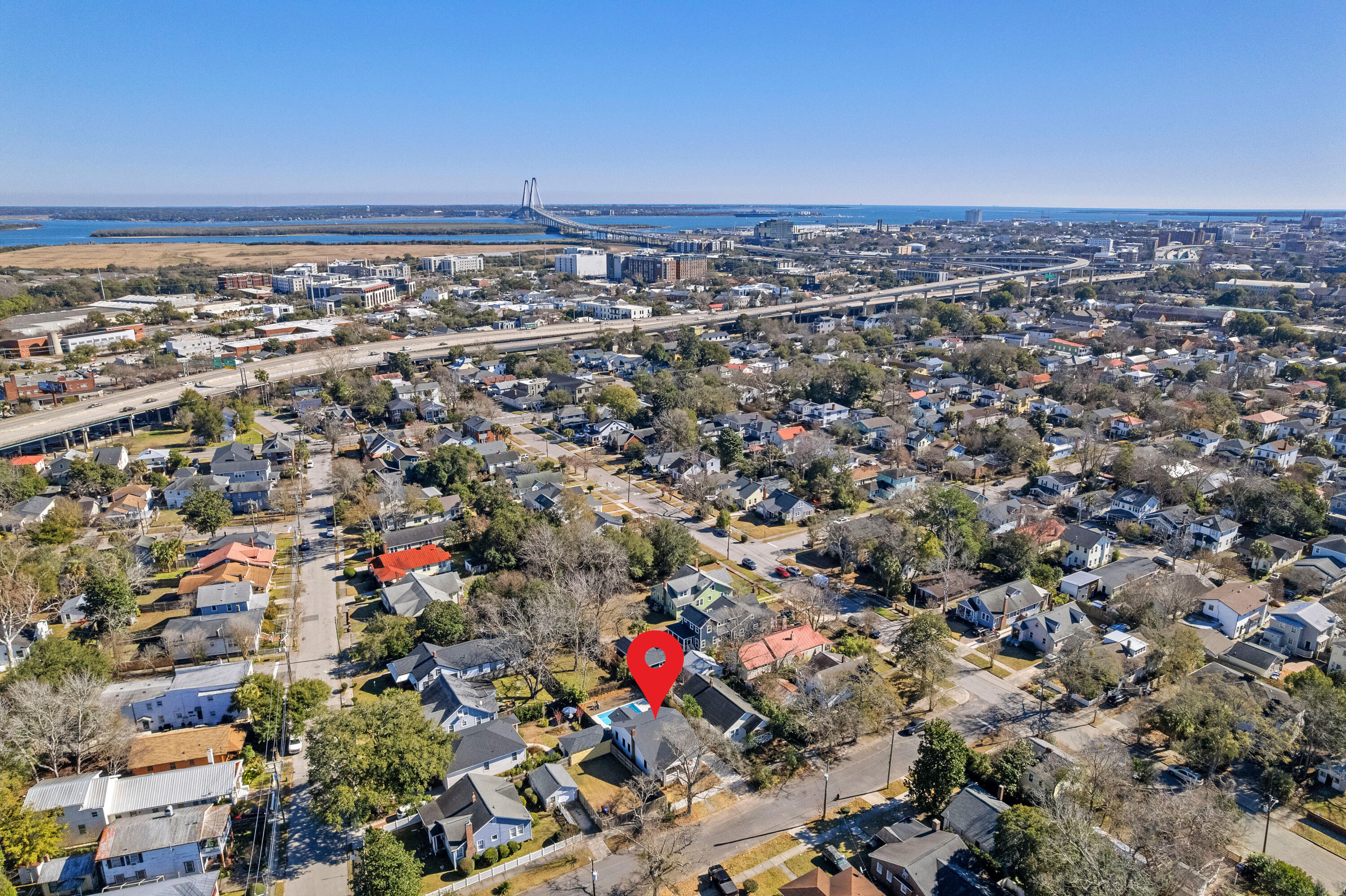 10 Magnolia Avenue Charleston, SC 29403 - Photo 4 of 46 10MagnoliaAve-CasaVerdeMediaLLC41