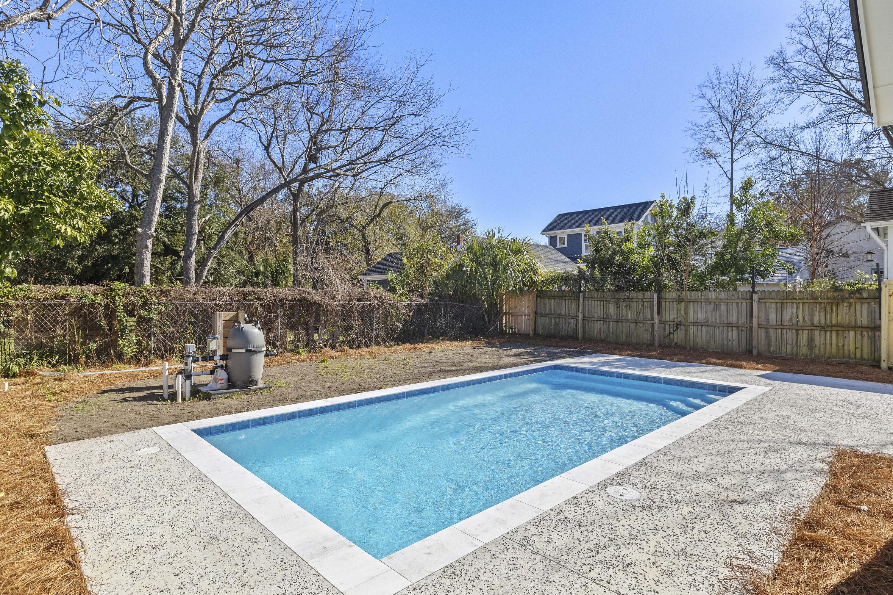 10 Magnolia Avenue Charleston, SC 29403 - Photo 45 of 46 10MagnoliaAve-CasaVerdeMediaLLC39