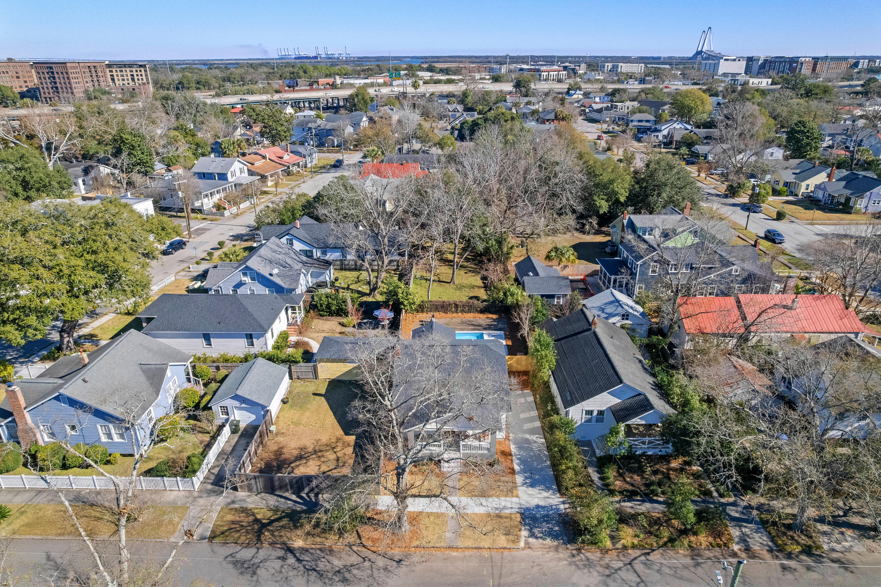 10 Magnolia Avenue Charleston, SC 29403 - Photo 7 of 46 10MagnoliaAve-CasaVerdeMediaLLC4