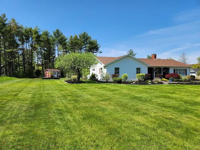 $739,900 | 105 Warrenton Street, Rockport, ME 04856