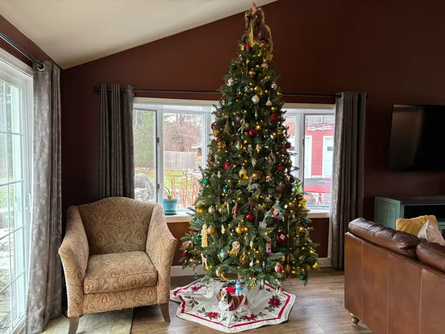 $739,900 | 105 Warrenton Street, Rockport, ME 04856