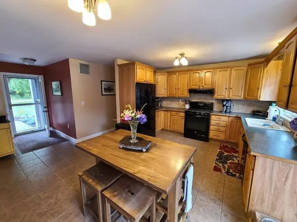 $649,900 | 105 Warrenton Street, Rockport, ME 04856