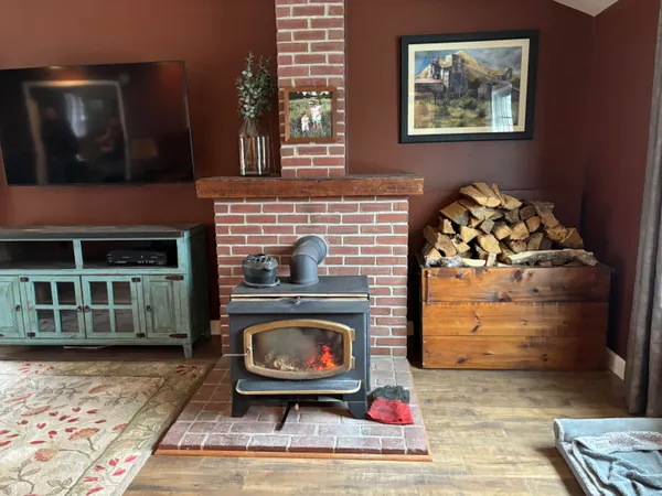 $649,900 | 105 Warrenton Street, Rockport, ME 04856