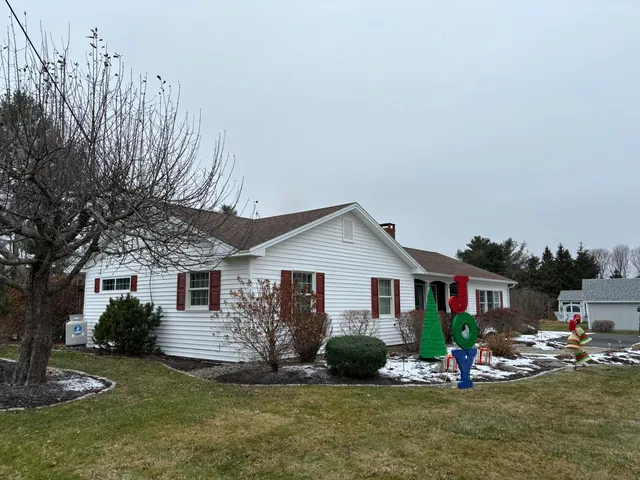 $739,900 | 105 Warrenton Street, Rockport, ME 04856