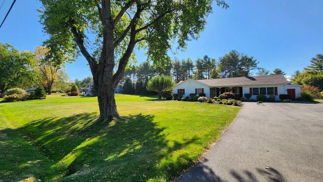 $739,900 | 105 Warrenton Street, Rockport, ME 04856