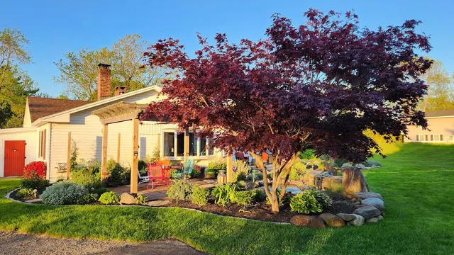 $739,900 | 105 Warrenton Street, Rockport, ME 04856