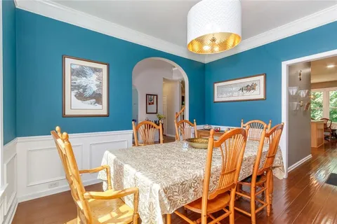 $645,000 | 320 Hillside Manor Drive Northeast, Sugar Hill, GA 30518