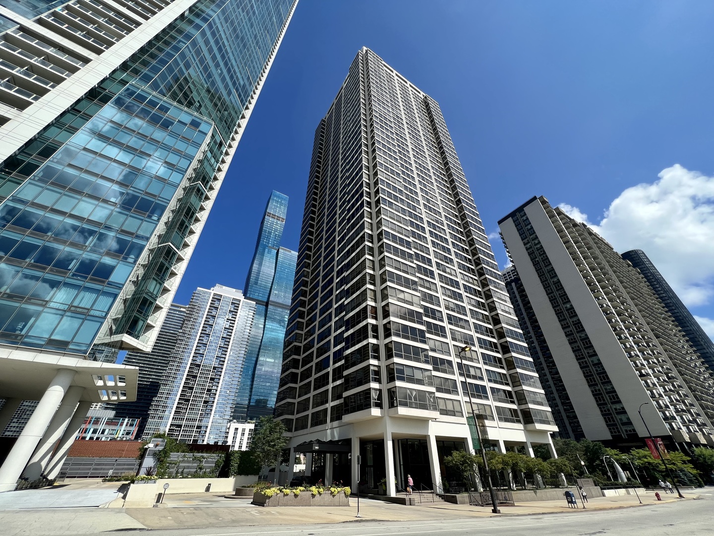 360 East Randolph Street, Unit 3105 Chicago, IL 60601 - Photo 1 of 28 a view of a tall building