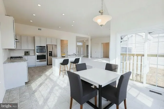 $573,789 | 910 Weatherstone Lane, Felton, DE 19943