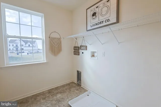 $573,789 | 910 Weatherstone Lane, Felton, DE 19943