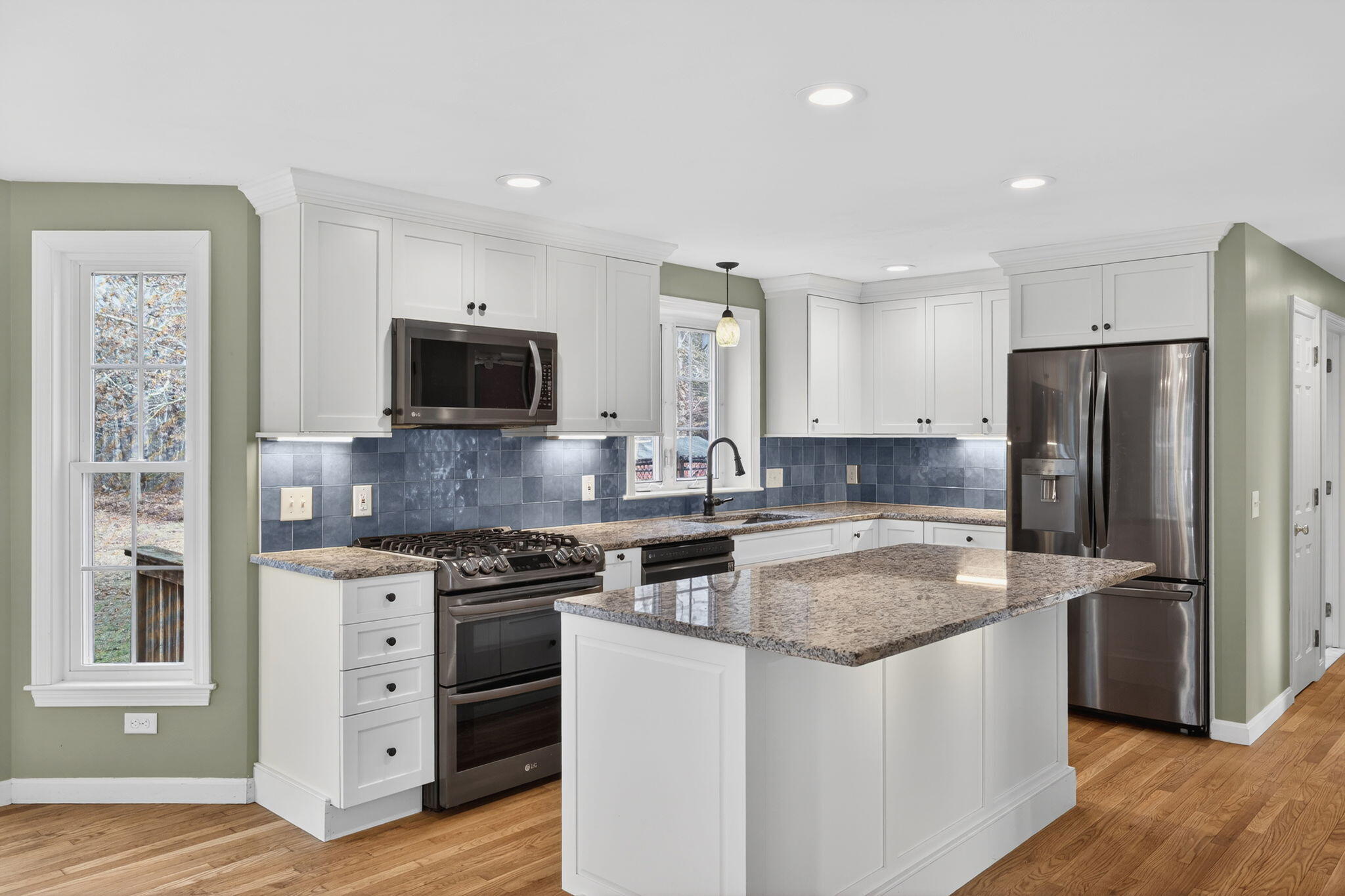 57 Grand Oak Road Forestdale, MA 02644 - Photo 7 of 41 90-PF0A3839