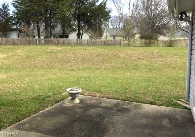2711 Castle Croft Road Greensboro, NC 27407 - Photo 19 of 24 Gallery Image 19