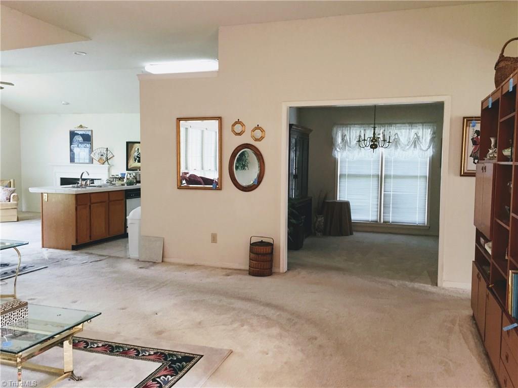 2711 Castle Croft Road Greensboro, NC 27407 - Photo 6 of 24 Gallery Image 6
