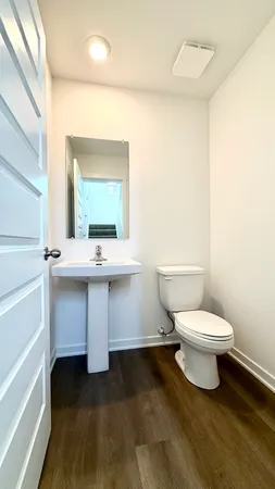 $2,595 | 863 Briar Gln Court, Unit 863, Hampshire, IL 60140