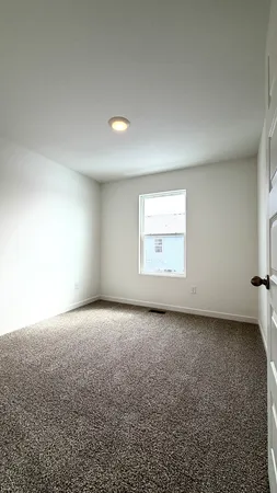 $2,595 | 863 Briar Gln Court, Unit 863, Hampshire, IL 60140