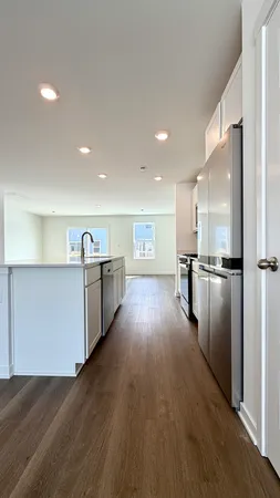 $2,595 | 863 Briar Gln Court, Unit 863, Hampshire, IL 60140