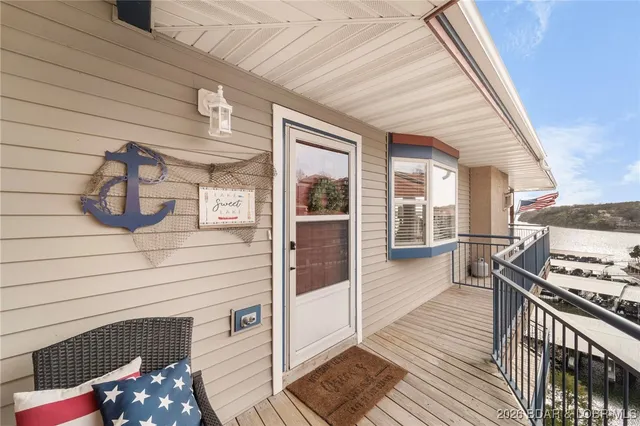 $466,000 | 202 East Palisades Condo Drive, Unit 4B, Lake Ozark, MO 65049