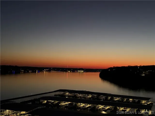 $466,000 | 202 East Palisades Condo Drive, Unit 4B, Lake Ozark, MO 65049