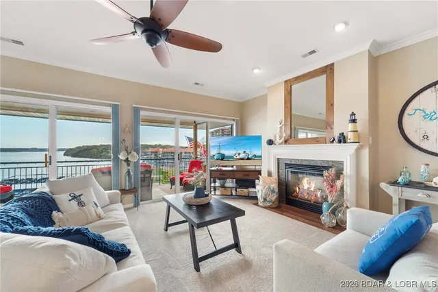 $466,000 | 202 East Palisades Condo Drive, Unit 4B, Lake Ozark, MO 65049
