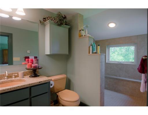 25 Oxbow Road Dresden, ME 04342 - Photo 18 of 23 Master Bath/Spa.