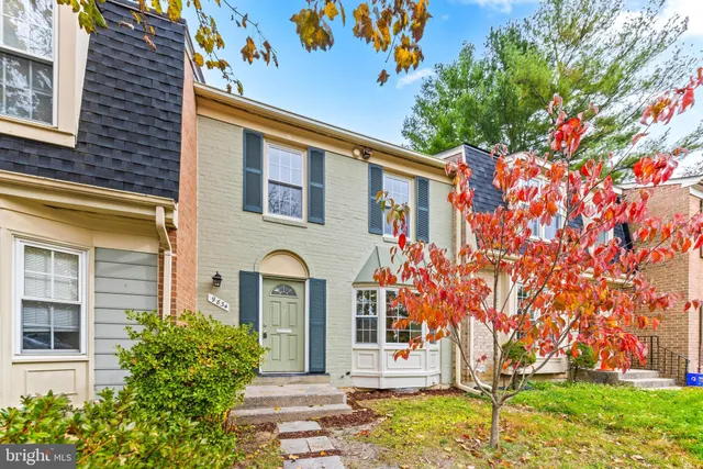 $475,000 | 9834 Maple Leaf Drive, Gaithersburg, MD 20886