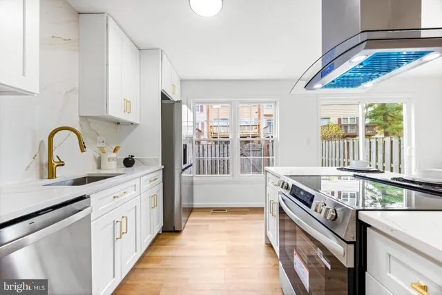 $475,000 | 9834 Maple Leaf Drive, Gaithersburg, MD 20886