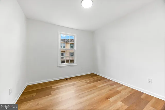 $475,000 | 9834 Maple Leaf Drive, Gaithersburg, MD 20886