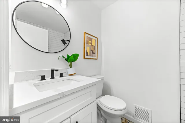 $475,000 | 9834 Maple Leaf Drive, Gaithersburg, MD 20886