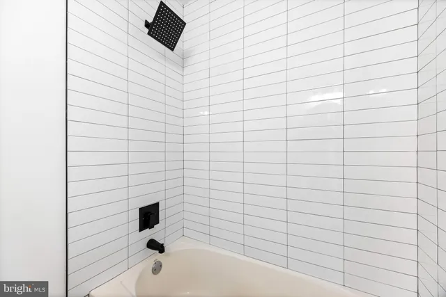 $475,000 | 9834 Maple Leaf Drive, Gaithersburg, MD 20886