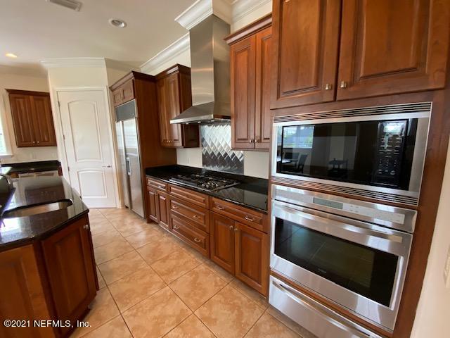 1616 River Road, Unit 103 Jacksonville, FL 32207 - Photo 7 of 38 IMG_5824