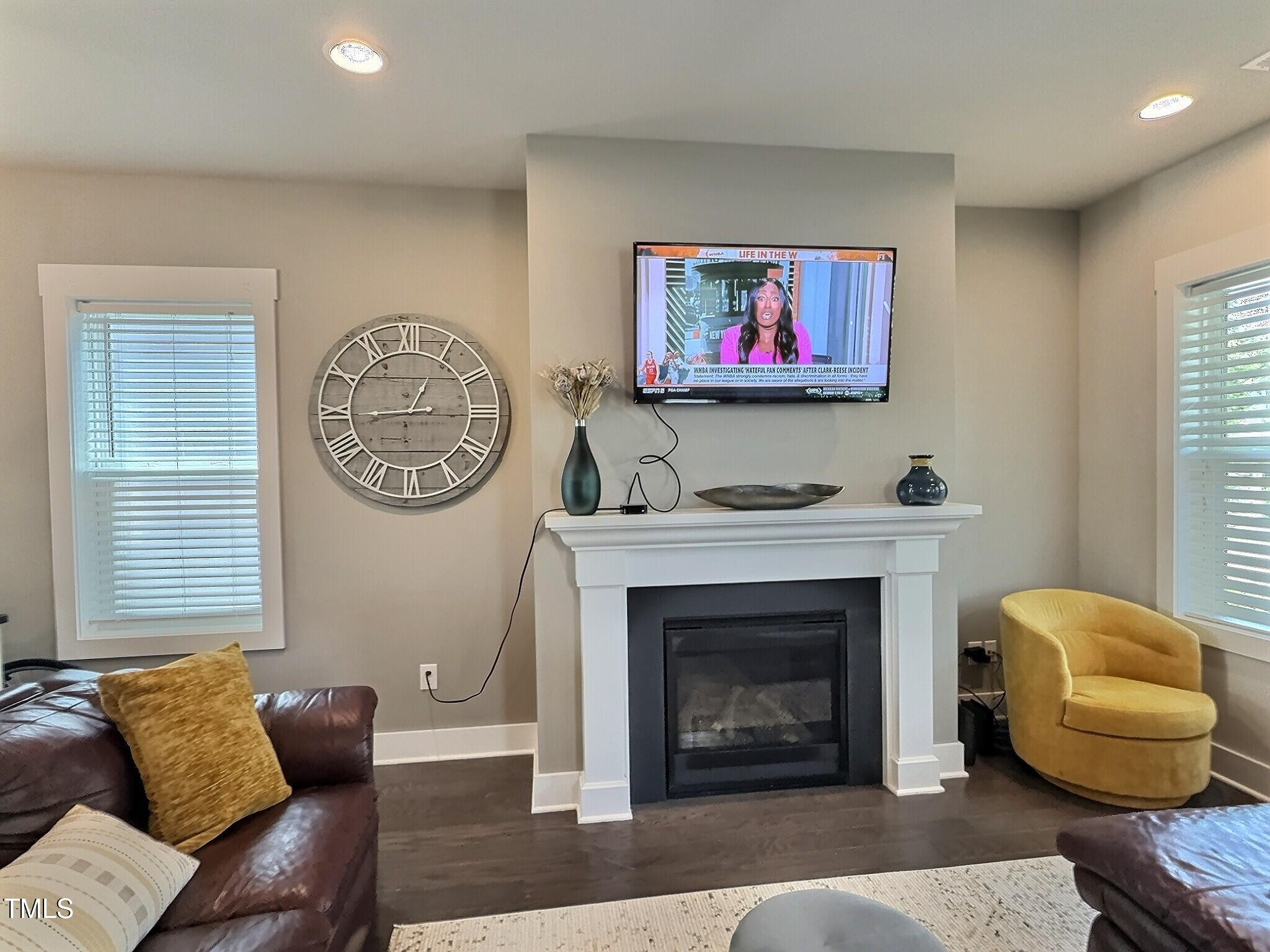 2319 Great Ridge Parkway Chapel Hill, NC 27516 - Photo 3 of 21 exposio_132408661