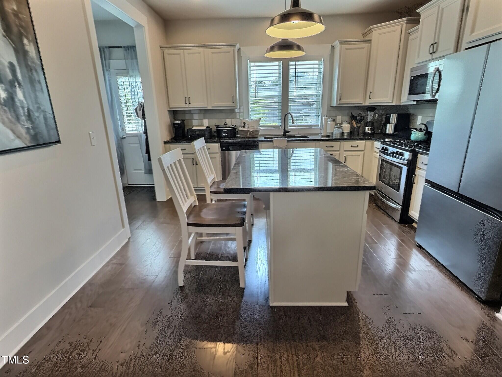 2319 Great Ridge Parkway Chapel Hill, NC 27516 - Photo 5 of 21 exposio_132408697