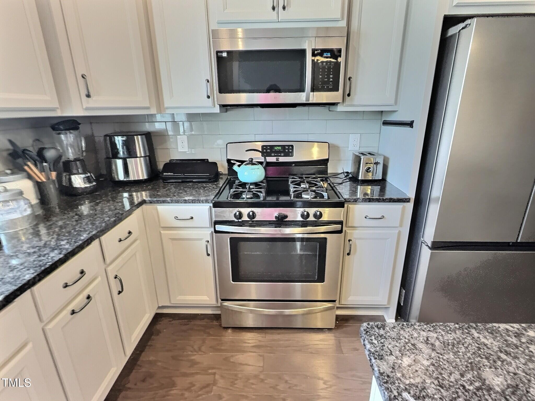 2319 Great Ridge Parkway Chapel Hill, NC 27516 - Photo 6 of 21 exposio_132408701