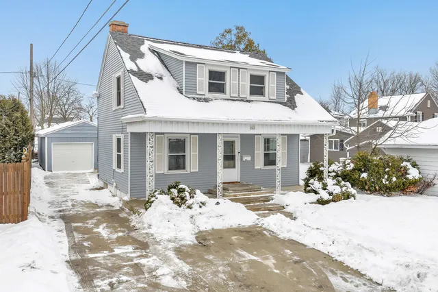 $179,000 | 2410 Liberty Place, Manitowoc, WI 54220